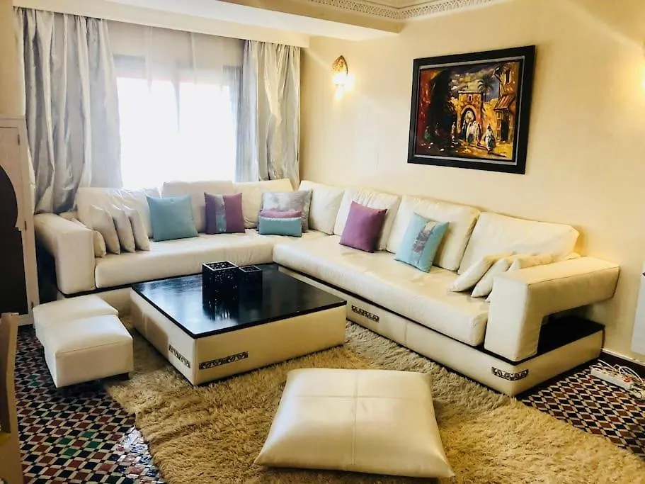 Typical Large Central Appt In Gueliz With Nice View مراكش شقة